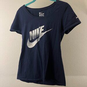 Nike Navy Blue Logo Tee – Women’s Small – Scoop Neck Athletic Fit